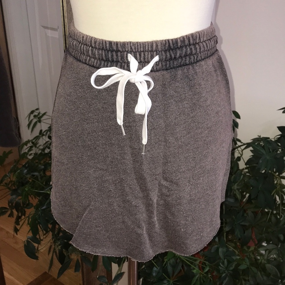 Skirt - Picture 2 of 4